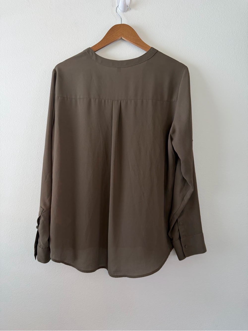 2 Express Blouse Bundle Size L Office Chic Career Wear Olive Green / Navy Tops - Picture 3 of 13
